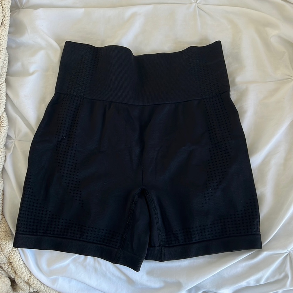black gym shorts